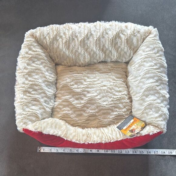 Soft Touch Pet Bed Red and Cream NEW - Picture 6 of 11